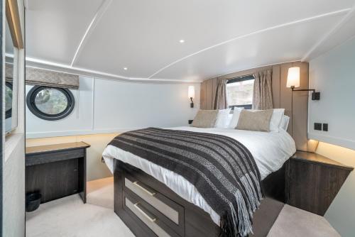 Elegant houseboat near Canary Wharf, Londyn (zdjęcie 6)