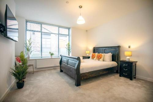 Central Townhouse With Roof Terrace