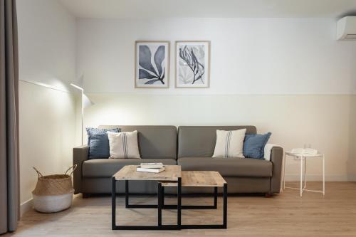 Apartment with Balcony image 10