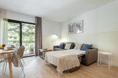 Apartment with Balcony image 8