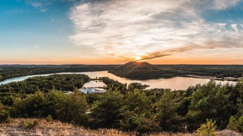 運動及活動, Entre Deux Eaux in 拉娜肯