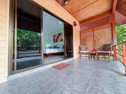 クルーザー アイランド バイ スイス ベルホテル (Cruiser Island By Swiss-Belhotel) in ローン島