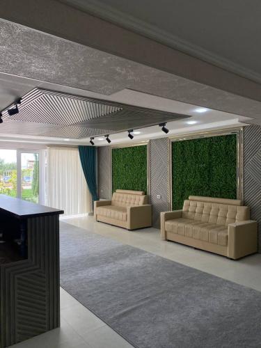 Létesítmények, Tarmita Plaza near Termez repülőtér