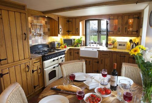 Viesnīcas āriene, Field Cottage in Cropthorne