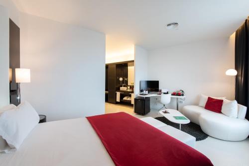 Hotel Porta Fira 4* Sup - image 3