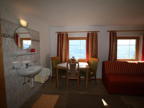 Apartment Tom by Interhome, Schlitters (foto 9)