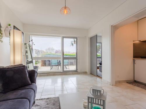 Apartment Les Flots Bleus-8 by Interhome Apartment Les Flots Bleus-8 by Interhome