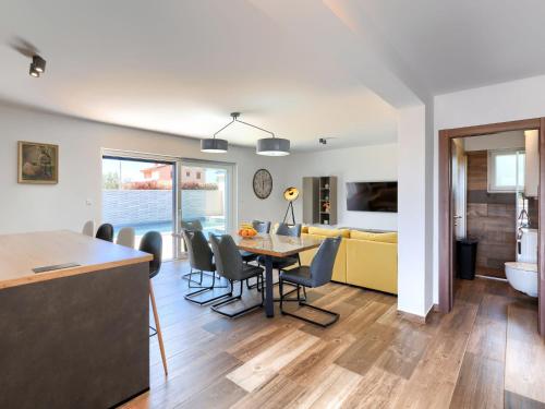 Holiday Home Villa Ani by Interhome in Šišan