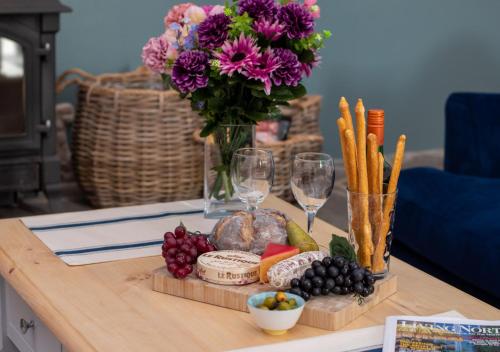 設施, Samphire Barn in 察德