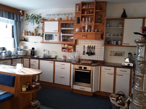Konyha, Pension Praxmarer in St. Sigmund Im Sellrain