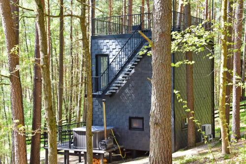 Premium Forest Bungalow with HOT TUB