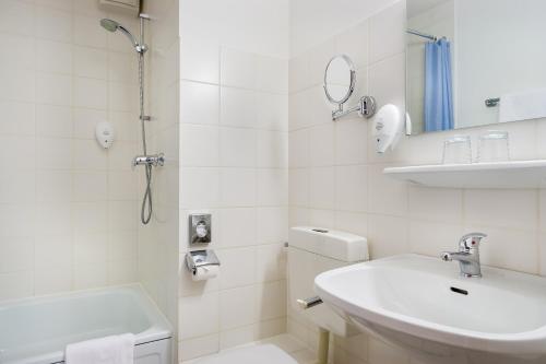 acora Hotel und Wohnen Bonn - image 7