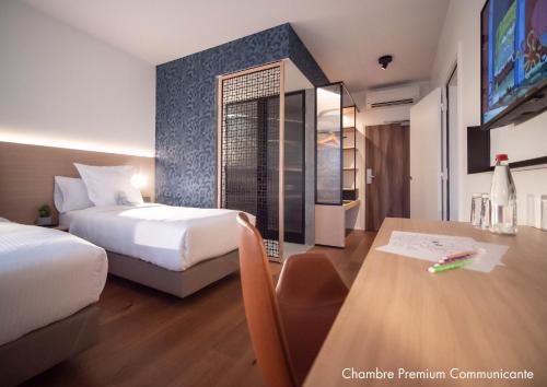 2 twin beds