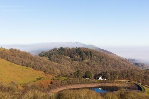 Malvern Hills View Glamping 16+