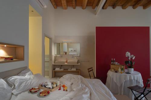 Massimago Wine Suites - image 6