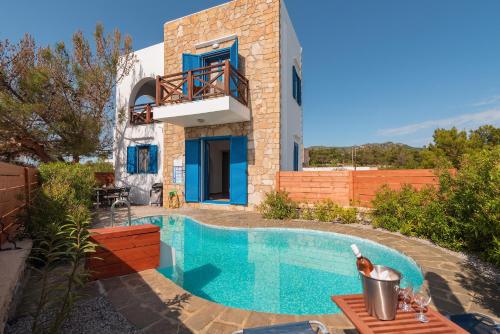  Blue Sea Villa in Gennadi