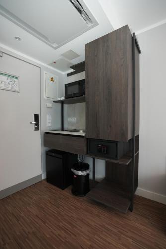 Deluxe Single Room image 3