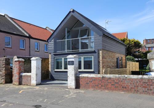 Old Coastguard Station - Accommodation - Dunbar