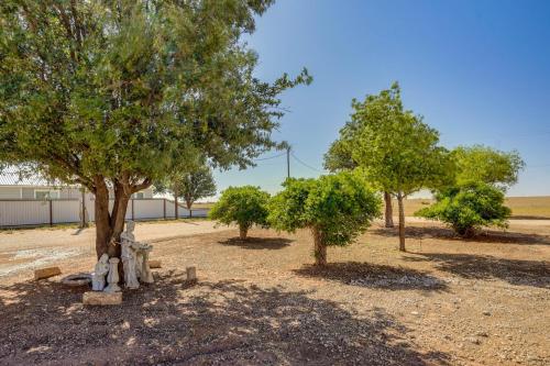Lamesa Vacation Rental with Covered Patio and Fire Pit in Lamesa (TX)