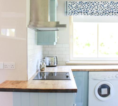 bedroom holiday home with wheelchair accessible bathroom 2km from Kenmare in Dunkerron Holiday Homes