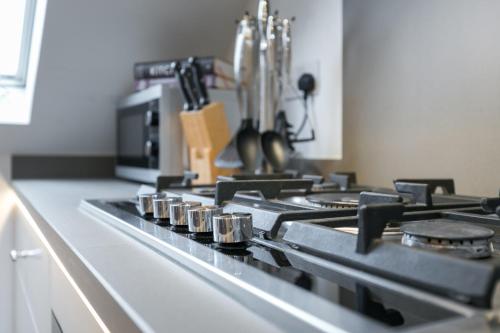 Urban Chic - Rathbone - image 10