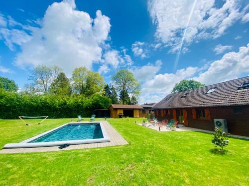 Charmante maison avec Piscine chauffée à 1h30 de Paris - Perche gîte à louer La Chénetière