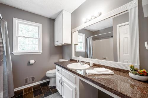 5BR Combined Units with Hot tub and Grill 5BR Combined Units with Hot tub and Grill