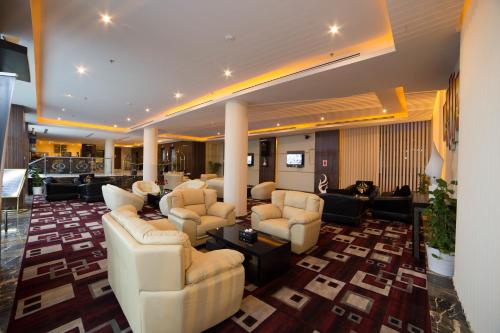 Лоби, Raoum Inn Hotel Apartments-Buraydah in Бурайда