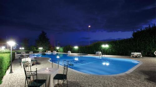 Albergo Ristorante Uliveto - 수영장