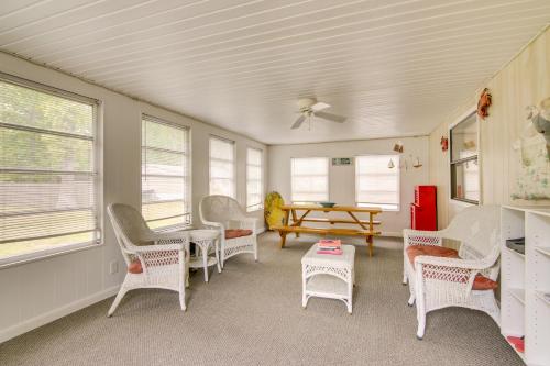 Beachy Lewes Vacation Rental with Yard and Fire Pit! in Long Neck (DE)