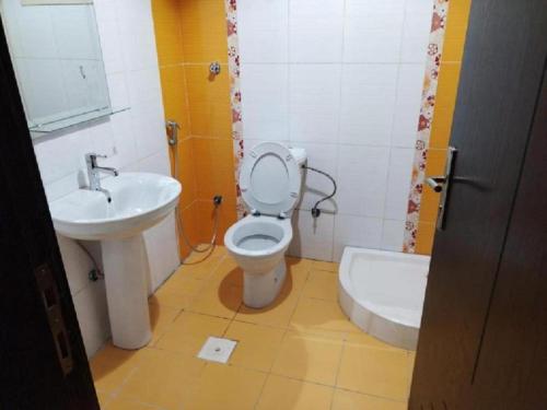 Bathroom, الحسناء 2 للوحدات السكنية in Ar Rihab
