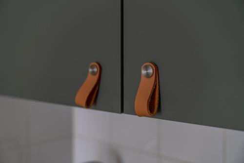 One-Bedroom Apartment image 4