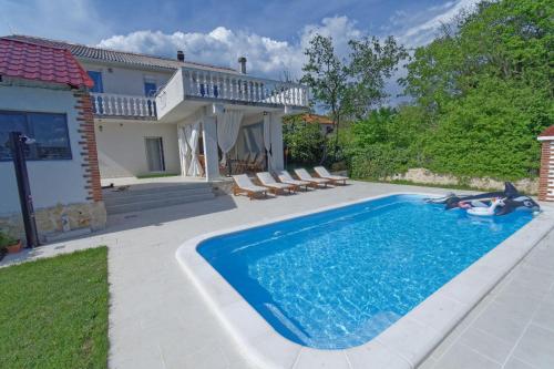 Unique retreat - Apartment Harmony with private pool