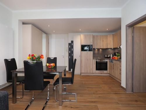 Kaiservillen Heringsdorf - 2-Raum-Ferienwohnung mit 1 Schlafzimmer und Terrasse DG22 - image 4