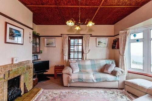 Exterior view, Englefield in Ventnor East