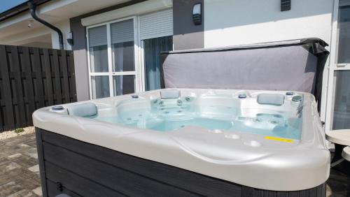 River&Lake Luxury I. Apartman in Vadkert