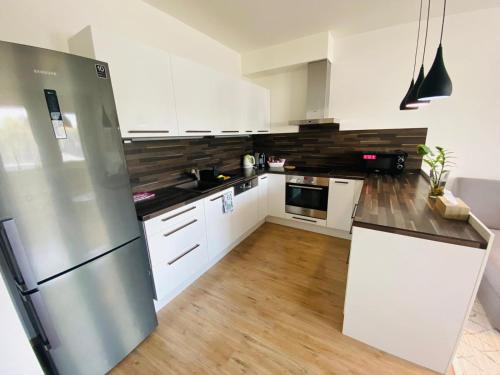 Apartmán Jégého & free parking, Братислава (фото 8)