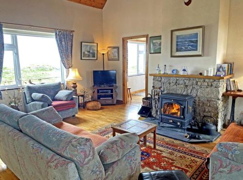 Lands End Cottage - Connemara in Cleggan
