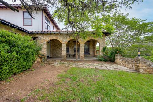 10-Acre San Marcos Vacation Rental about 6 Mi to TSU!