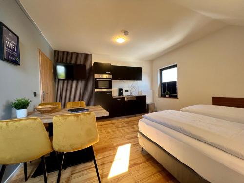 JUNIPRO Hotel Schinderhannes in Weiskirchen, Deutschland