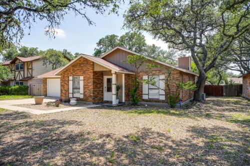 Serene San Antonio Vacation Home with Smart TVs