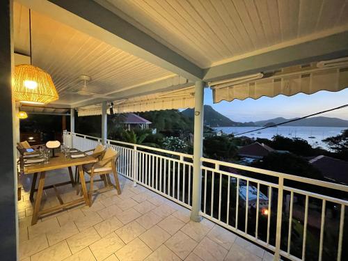 מרפסת, Kazajany in Terre-de-Haut