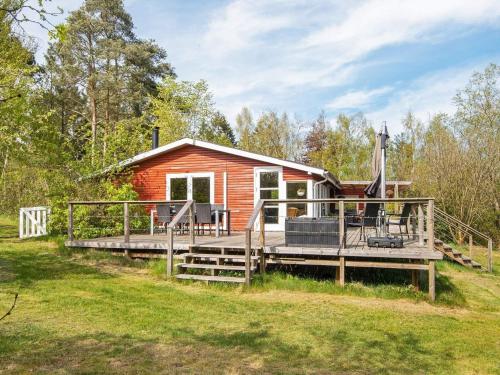 6 person holiday home in R nde