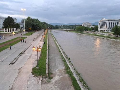 Blue Sky, Skopje (zdjęcie 5)