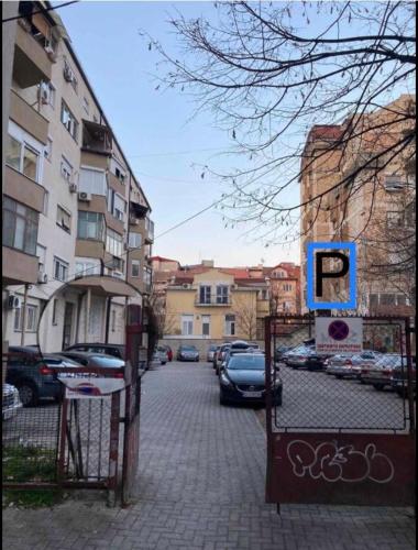 Blue Sky, Skopje (zdjęcie 4)