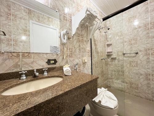 Triple Room with Balcony image 1