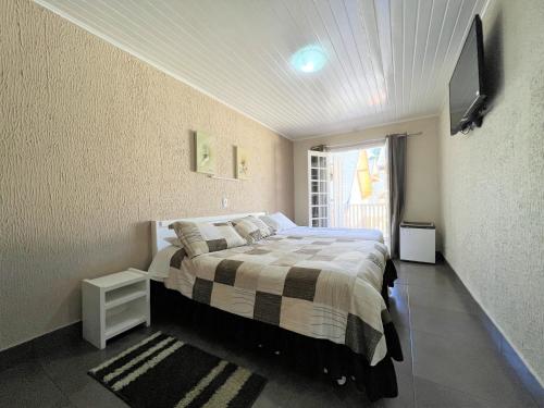Triple Room with Balcony room in Hotel Solar da Montanha