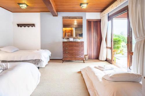 Suites no Alto do Capivari - image 2