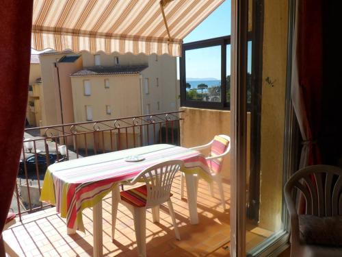 Studio Bormes-les-Mimosas, 1 pièce, 4 personnes - FR-1-610-45 - Location saisonnière - Bormes-les-Mimosas