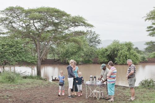 Rhino River Lodge 4